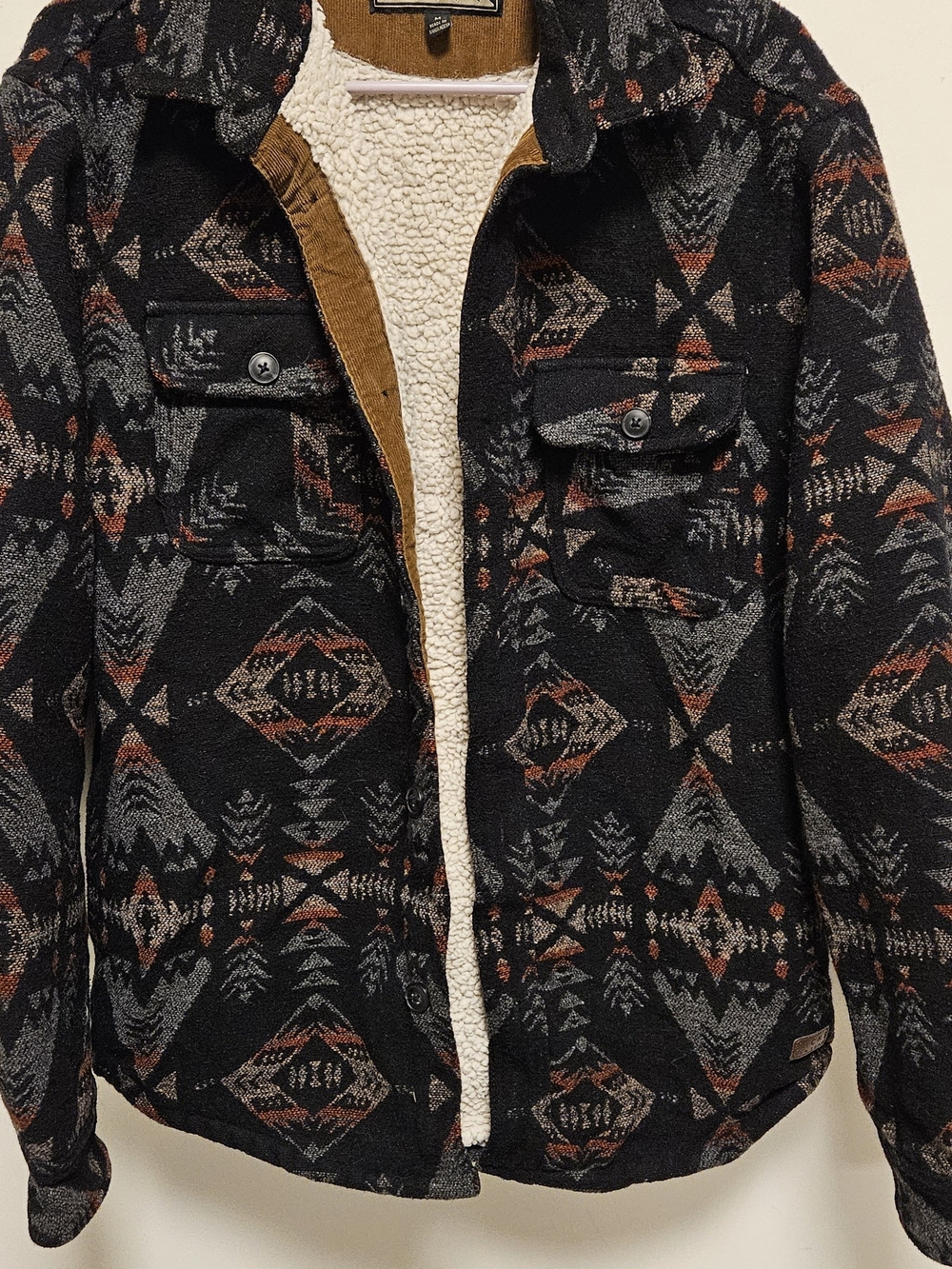 Jachs Black Patterned Sherpa-Lined Shirt Jacket with Rust & Gray. Cottage, Fall